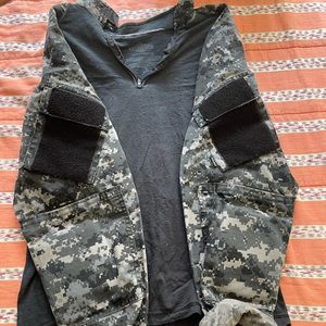 Men’s pull over half zip